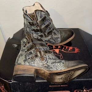 Freebird Black and Gray ankle boots